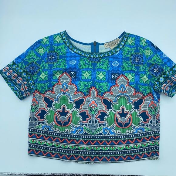 Flying Tomato Woman’s Large Bohemian Printed Cropped Top - Picture 3 of 9